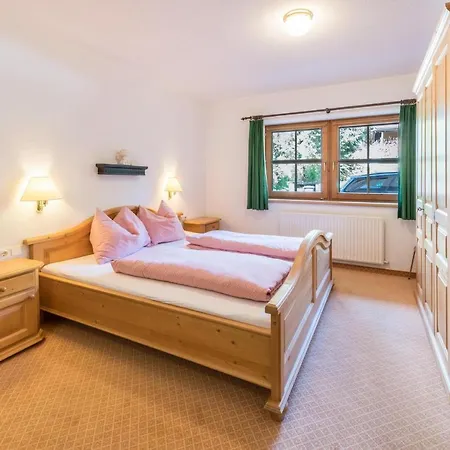 Ferienwohnung Schneeberger 3 * Mayrhofen