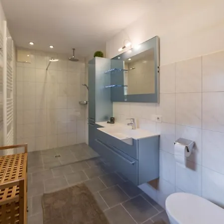 Ferienwohnung Schneeberger 3 * Mayrhofen